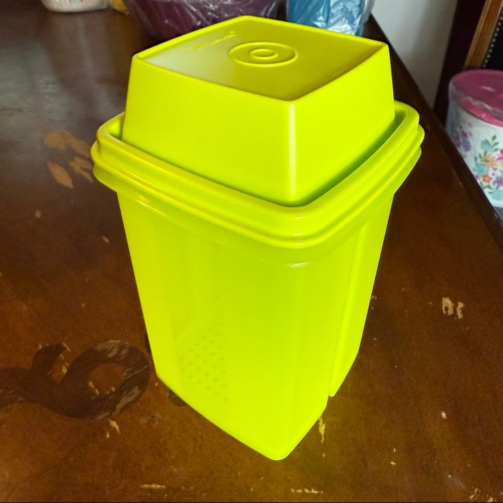 Tupperware Pick A Deli 1 Liter